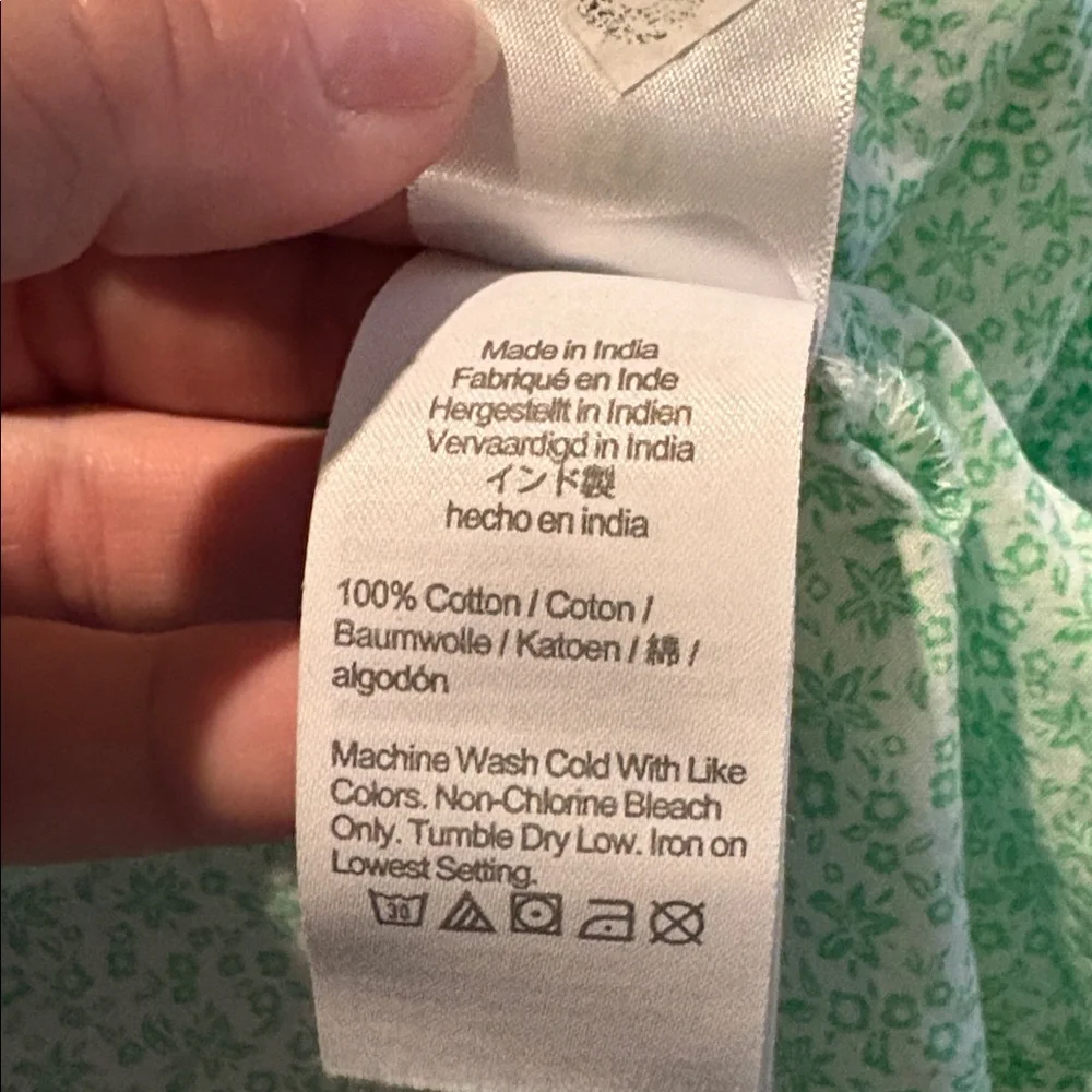 J crew petite XS button down shirt 538